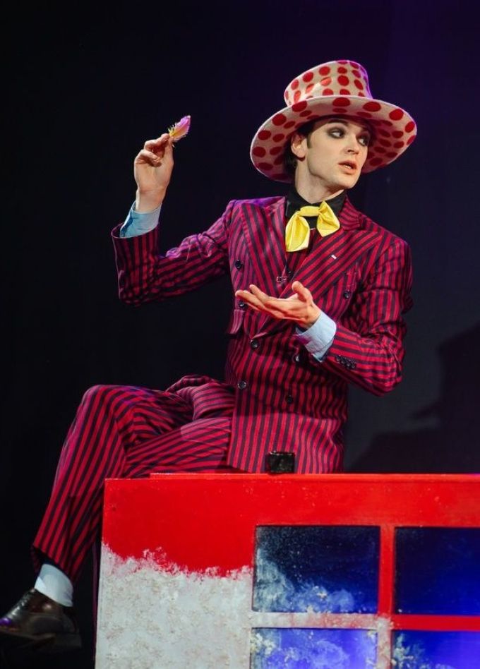 Спектакль «Алиса и проделки времени»