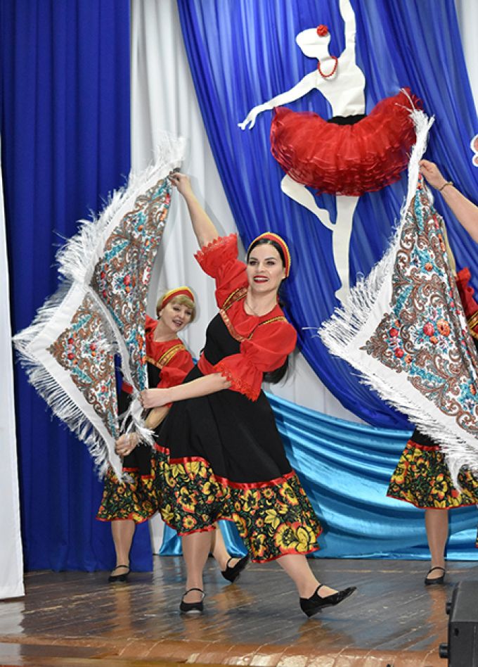 Задорные девчата – 15 лет в ритме танца! Концертная программа