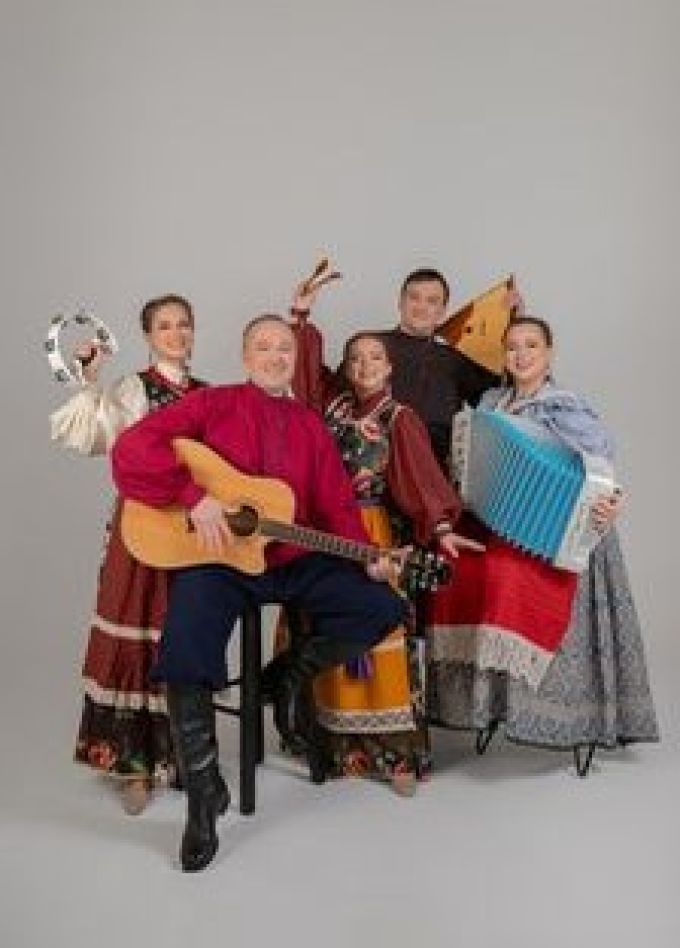 Ансамбль «Пташица». Запели песни, заиграли...